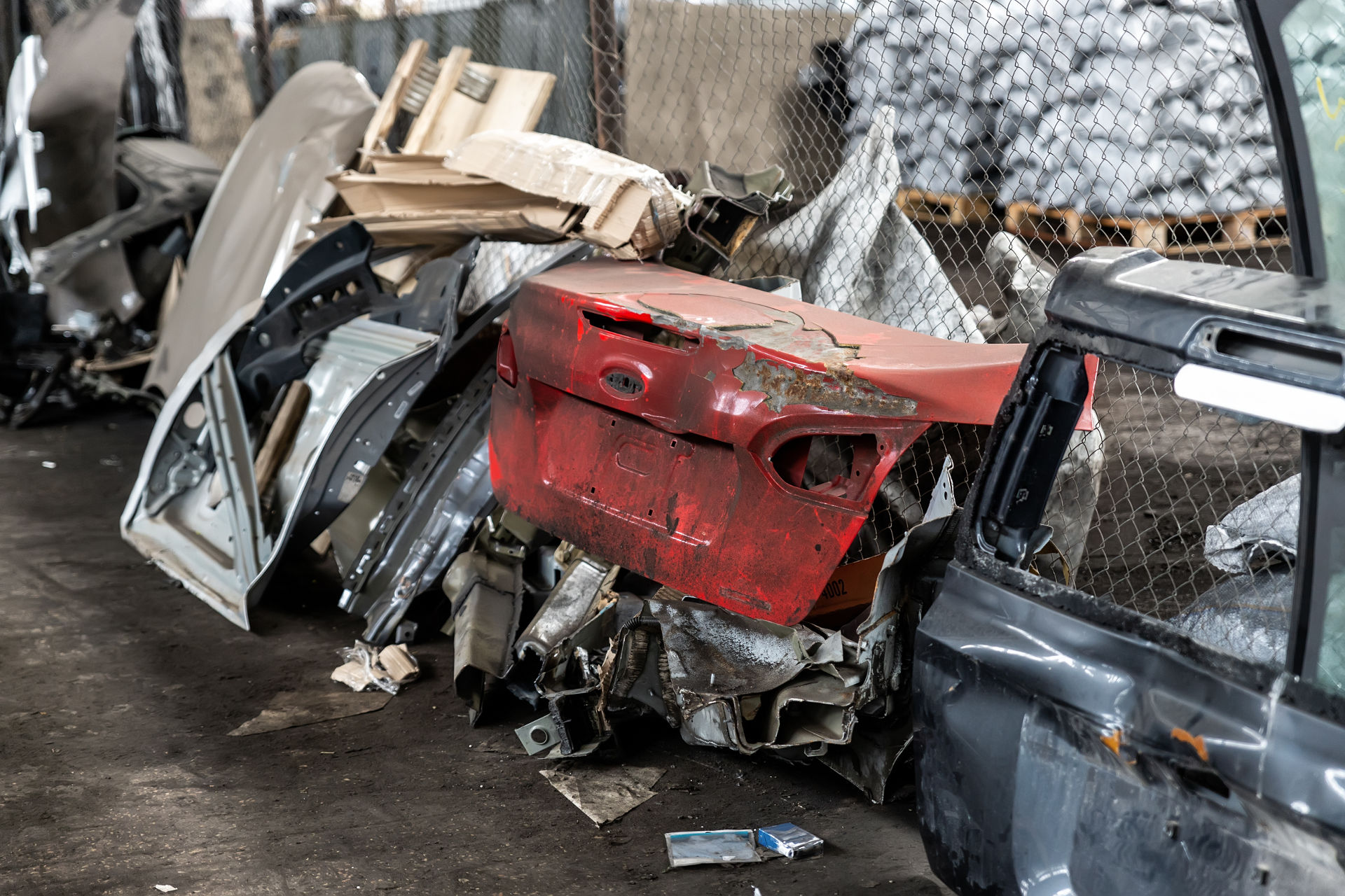 I rifiuti di officine: pneumatici, carrozzerie e non solo