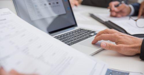Scopri come compilare correttamente il Formulario di Identificazione dei Rifiuti (FIR) con questa guida dettagliata. Normativa, obblighi, sanzioni e transizione alla vidimazione digitale.