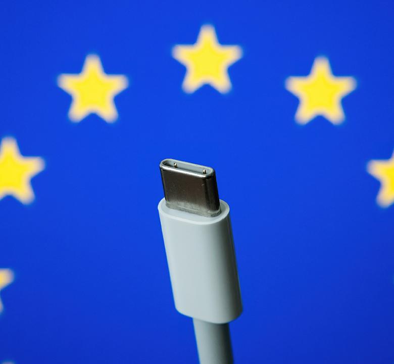 La svolta: caricabatterie universali in tutta Europa 