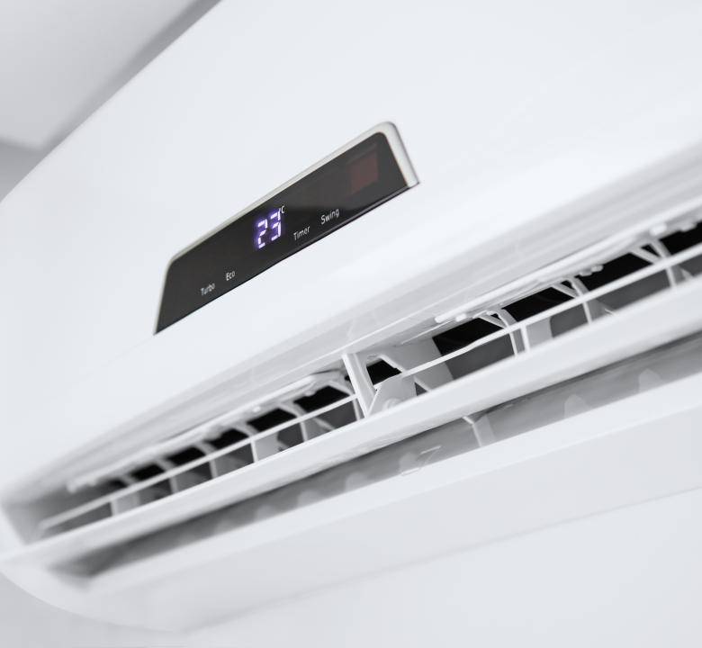 Estate, inquinamento atmosferico e impatto dei condizionatori